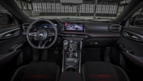 Dodge Hornet: Interior Dimensions & Specs