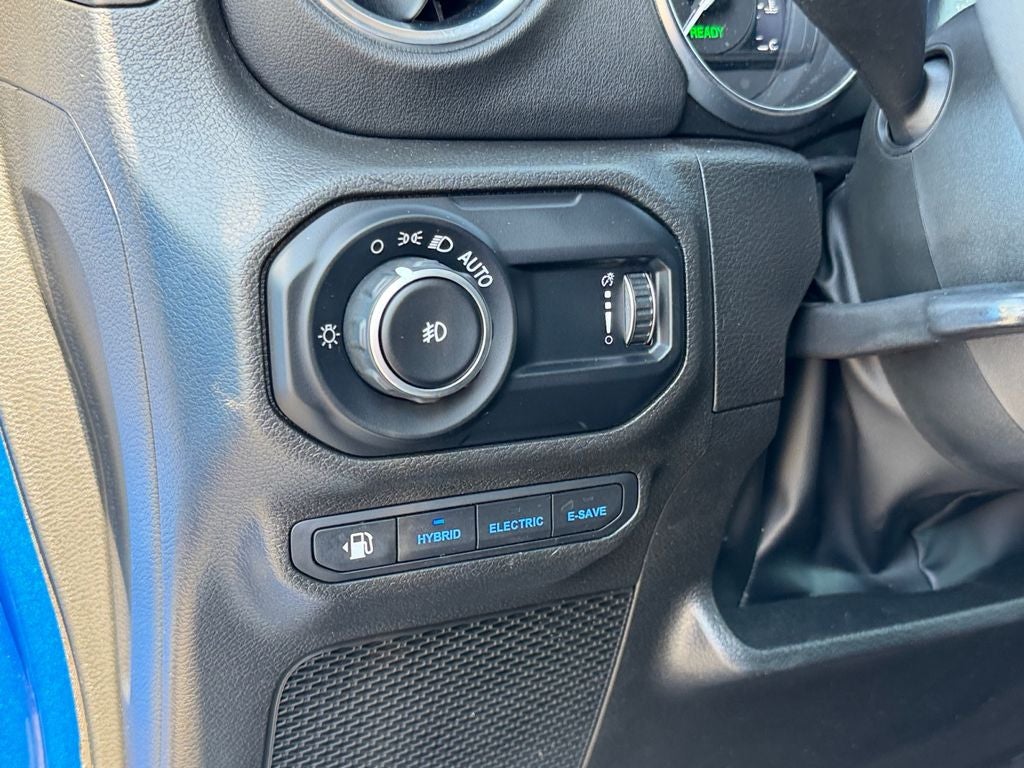 2023 Jeep Wrangler Sahara 4xe
