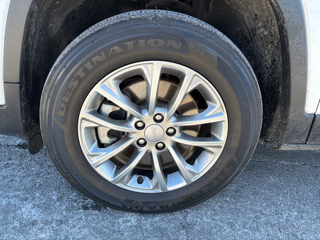 2022 Jeep Cherokee Latitude Lux