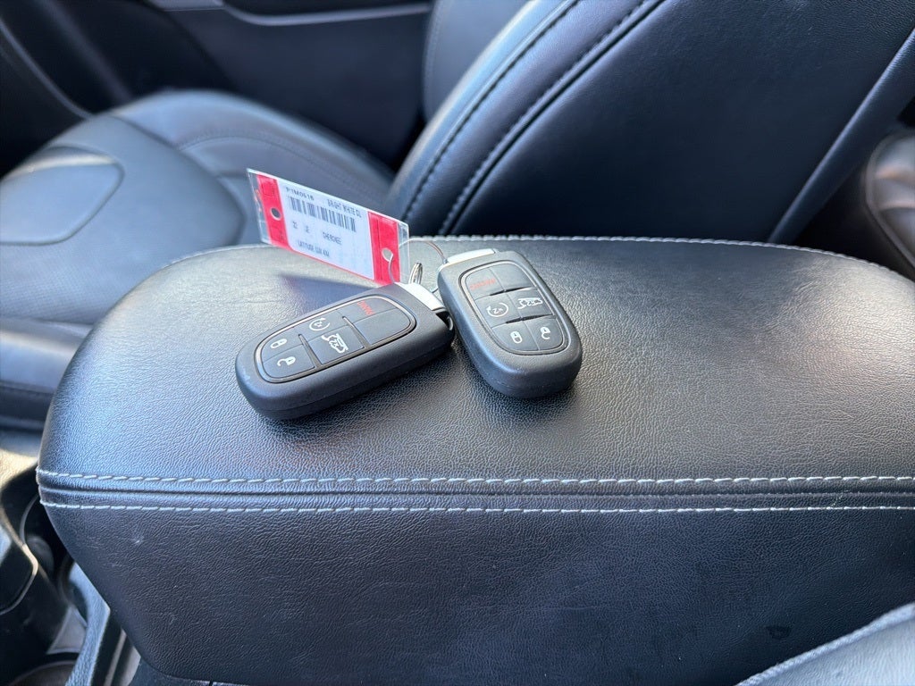 2022 Jeep Cherokee Latitude Lux