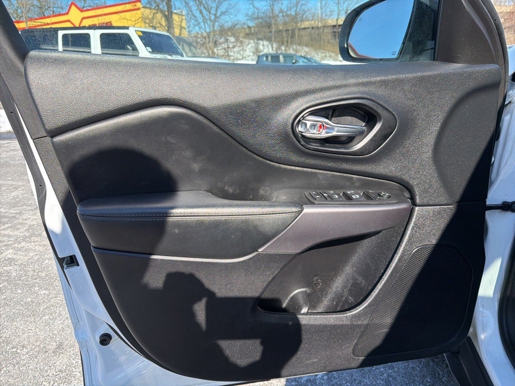 2022 Jeep Cherokee Latitude Lux