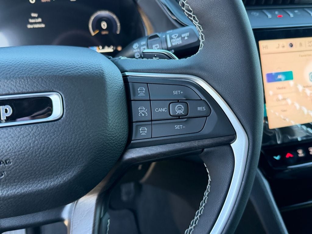 2026 Jeep Grand Cherokee Laredo