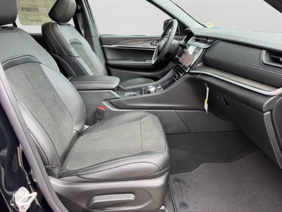 2026 Jeep Grand Cherokee Altitude