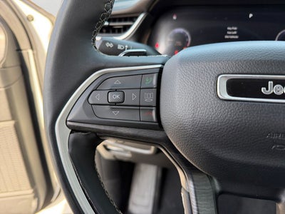 2023 Jeep Grand Cherokee Limited Black Appearance Package