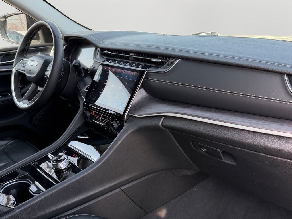 2023 Jeep Grand Cherokee Limited Black Appearance Package