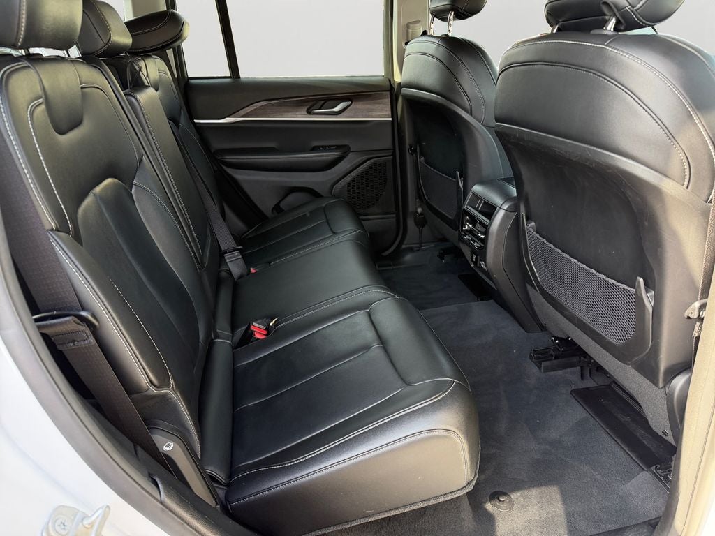 2023 Jeep Grand Cherokee Limited Black Appearance Package