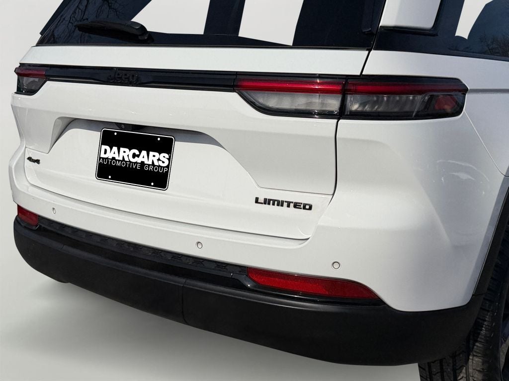 2023 Jeep Grand Cherokee Limited Black Appearance Package