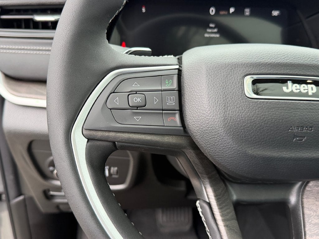 2027 Jeep Grand Cherokee Limited Reserve