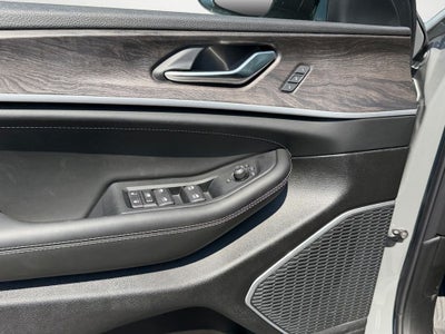 2027 Jeep Grand Cherokee Limited Reserve