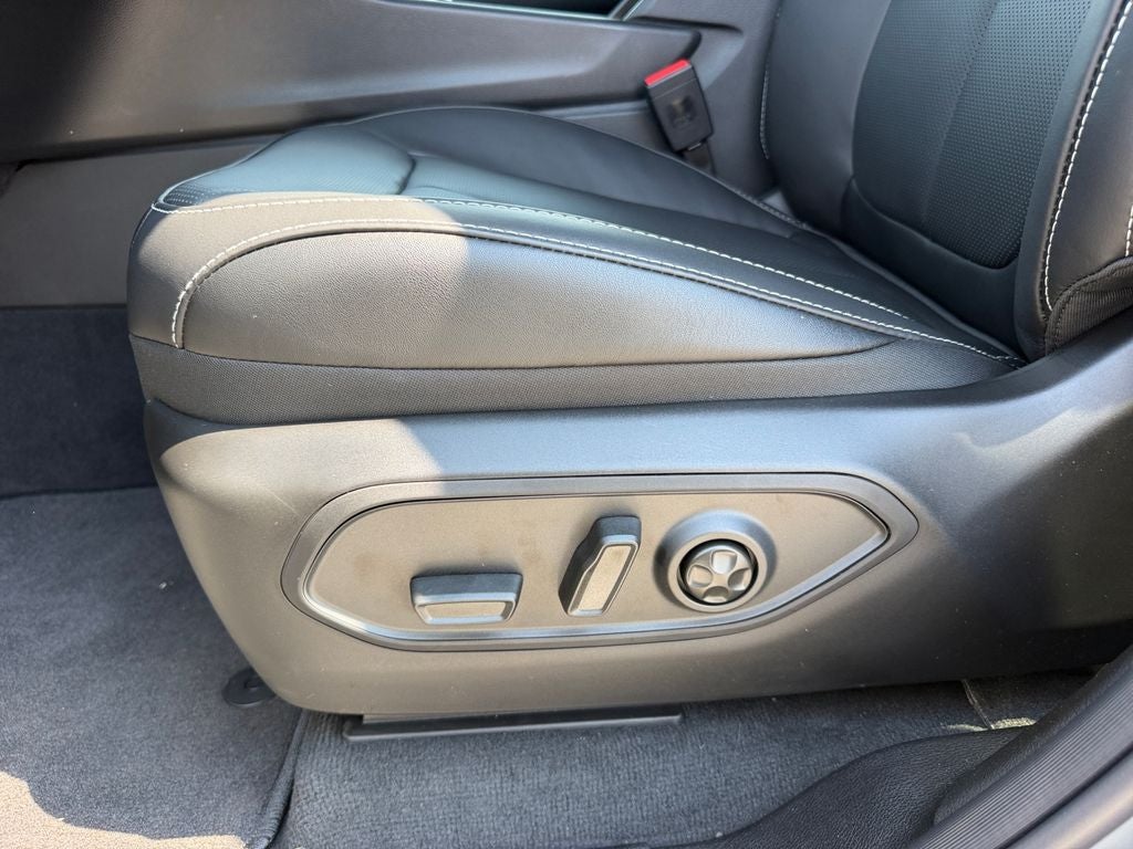 2027 Jeep Grand Cherokee Limited Reserve