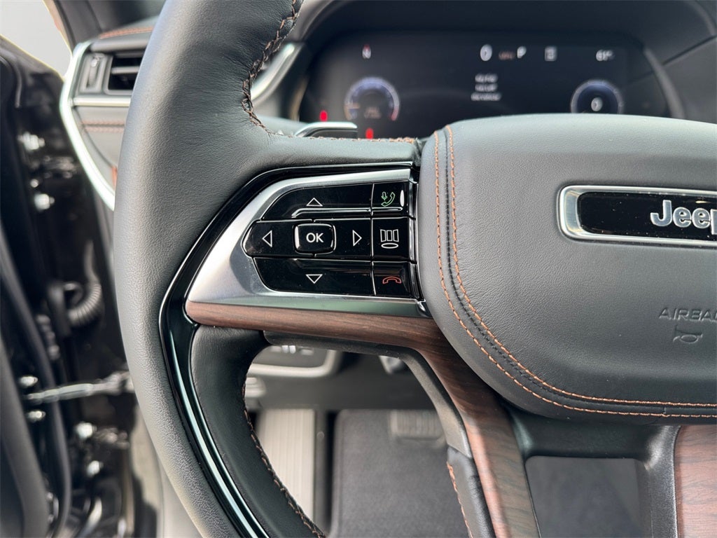 2025 Jeep Grand Cherokee Summit