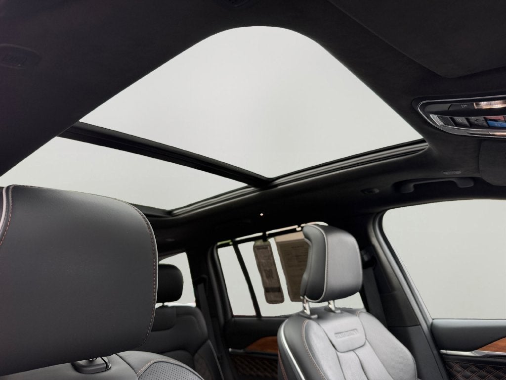 2026 Jeep Grand Cherokee Summit