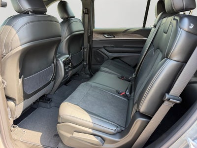2027 Jeep Grand Cherokee L Laredo Altitude