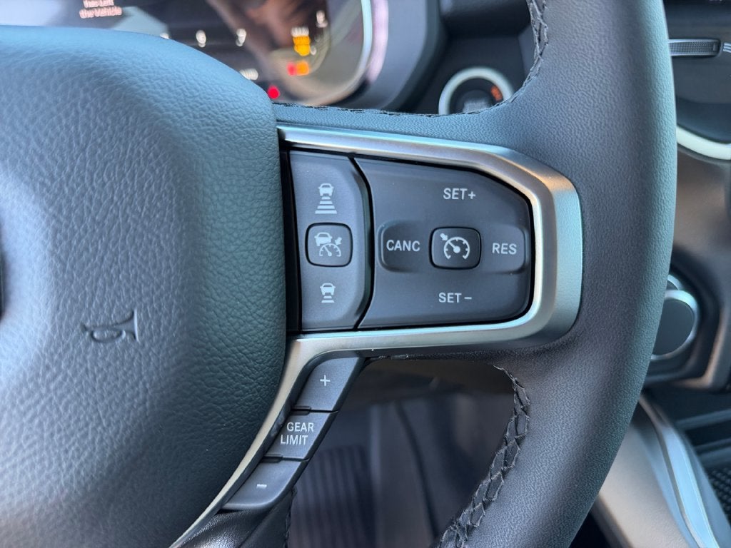 2027 RAM 1500 Big Horn/Lone Star