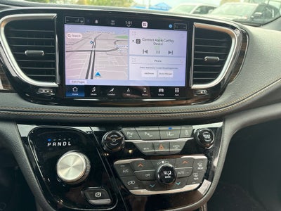 2021 Chrysler Pacifica Hybrid Pinnacle