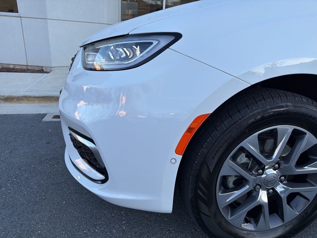 2023 Chrysler Pacifica Hybrid Pinnacle