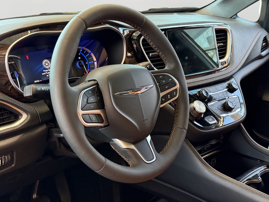 2023 Chrysler Pacifica Hybrid Pinnacle