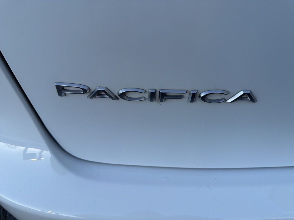 2023 Chrysler Pacifica Hybrid Pinnacle
