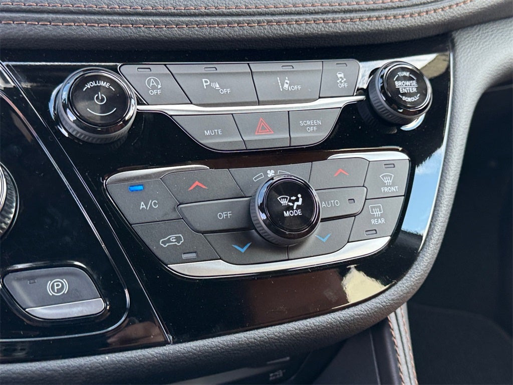 2026 Chrysler Pacifica Pinnacle