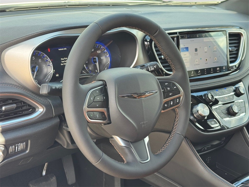 2026 Chrysler Pacifica Pinnacle