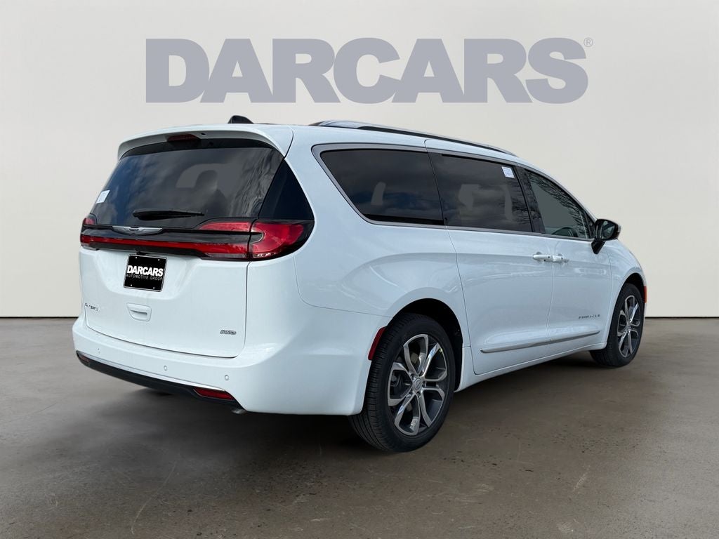 2026 Chrysler Pacifica Pinnacle