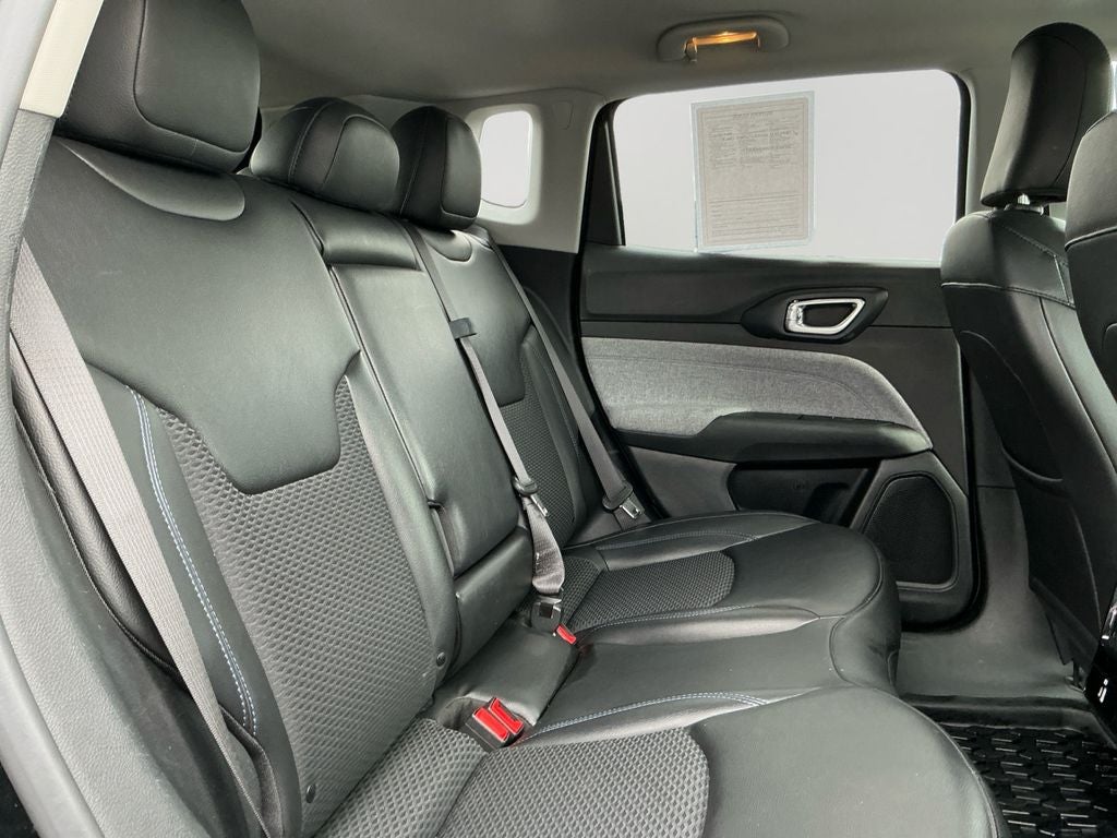 2022 Jeep Compass Latitude w/Convenience Group