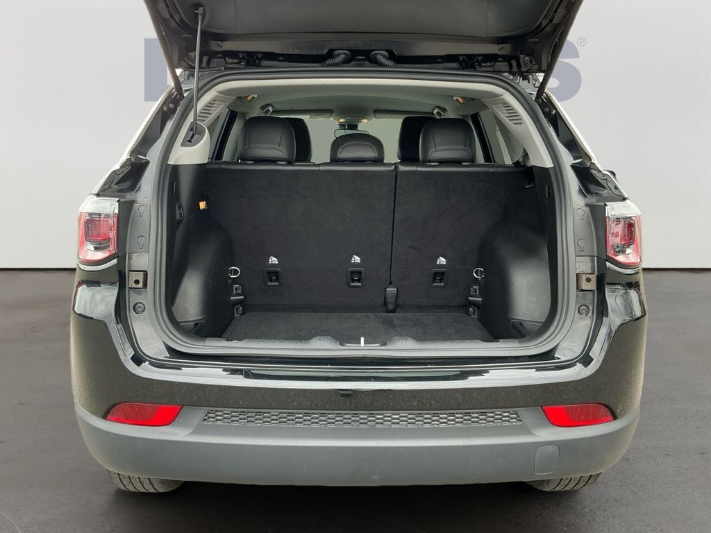 2022 Jeep Compass Latitude w/Convenience Group