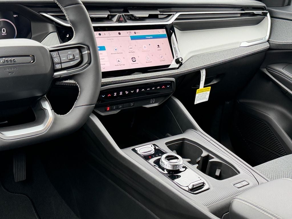 2026 Jeep Cherokee Laredo