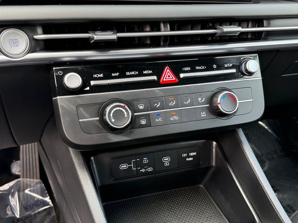 2025 Hyundai Santa Cruz SE