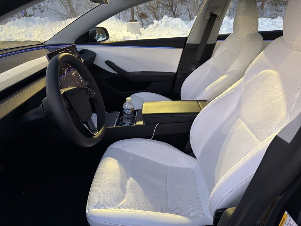 2025 Tesla Model 3 Long Range w/White Interior