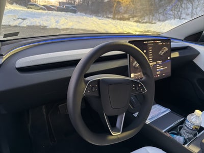 2025 Tesla Model 3 Long Range w/White Interior