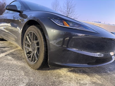 2025 Tesla Model 3 Long Range w/White Interior