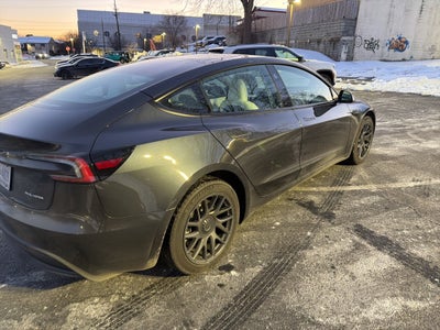 2025 Tesla Model 3 Long Range w/White Interior
