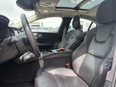 2022 Volvo S60 Recharge Plug-In Hybrid T8 Inscription