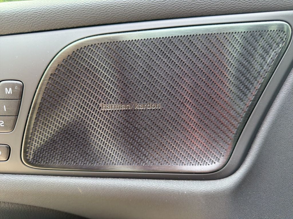 2022 Volvo S60 Recharge Plug-In Hybrid T8 Inscription