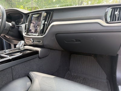 2022 Volvo S60 Recharge Plug-In Hybrid T8 Inscription