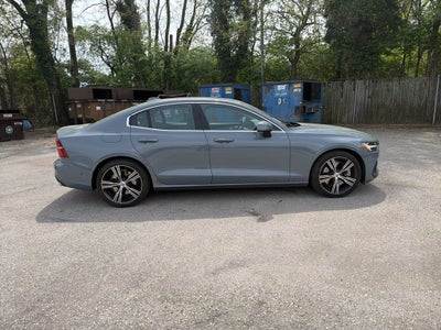 2022 Volvo S60 Recharge Plug-In Hybrid T8 Inscription