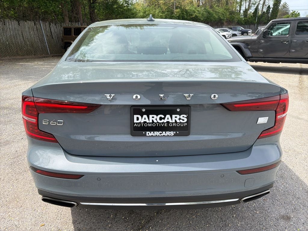 2022 Volvo S60 Recharge Plug-In Hybrid T8 Inscription
