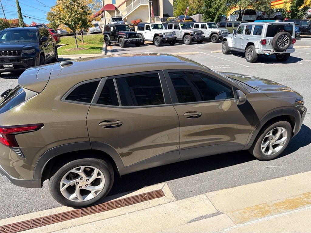 2024 Chevrolet Trax LS
