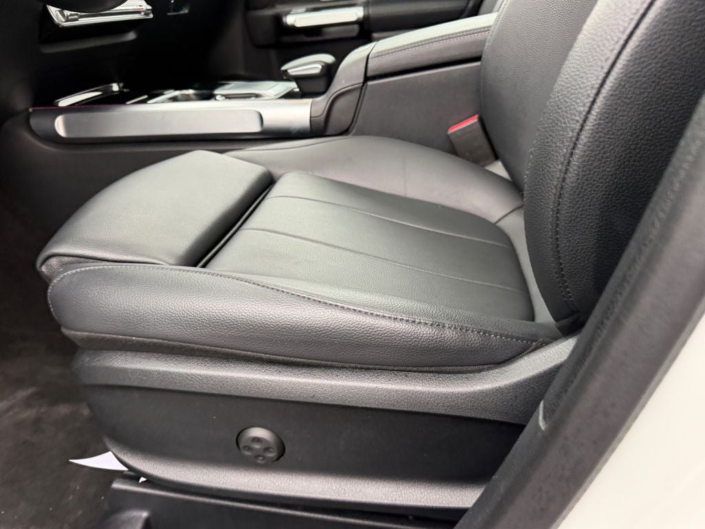 2023 Mercedes-Benz GLB GLB 250