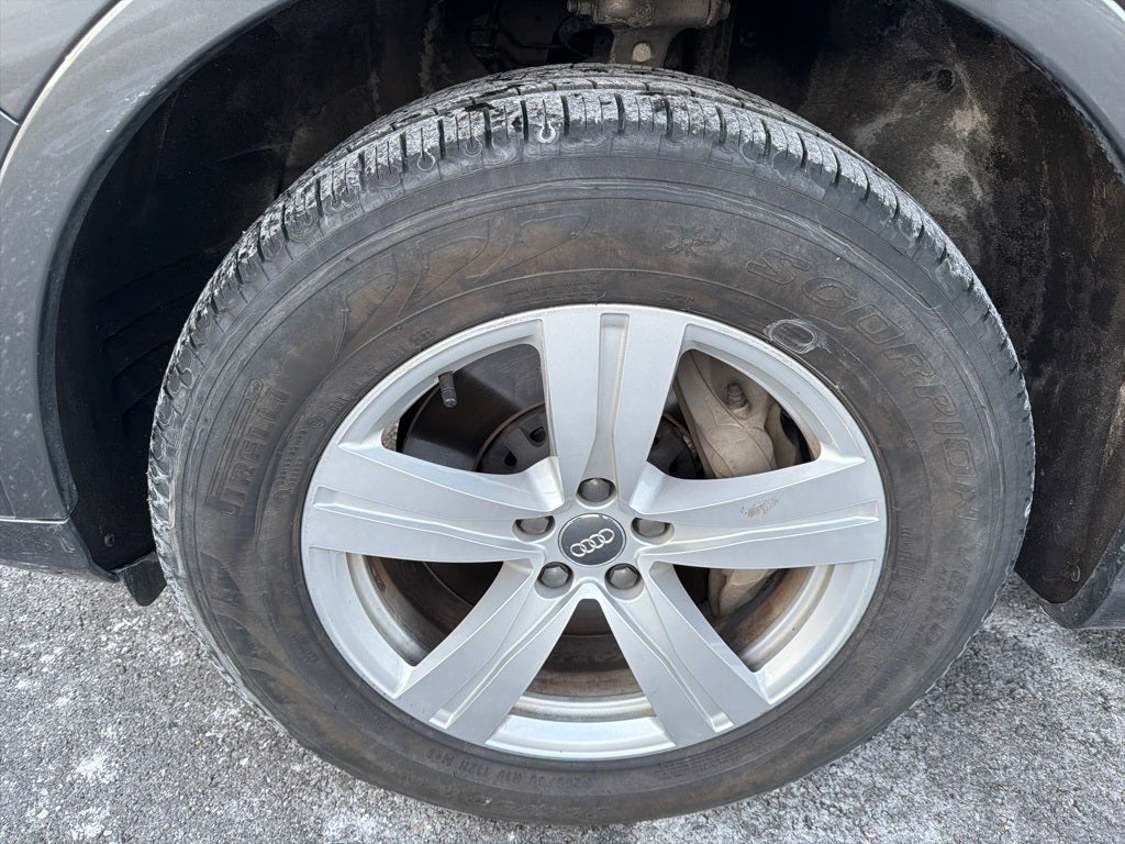 2019 Audi Q7 45 Premium Plus quattro