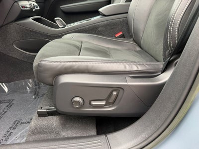 2022 Volvo XC40 R-Design