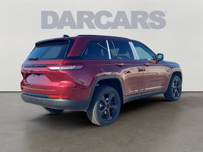 2025 Jeep Grand Cherokee Laredo