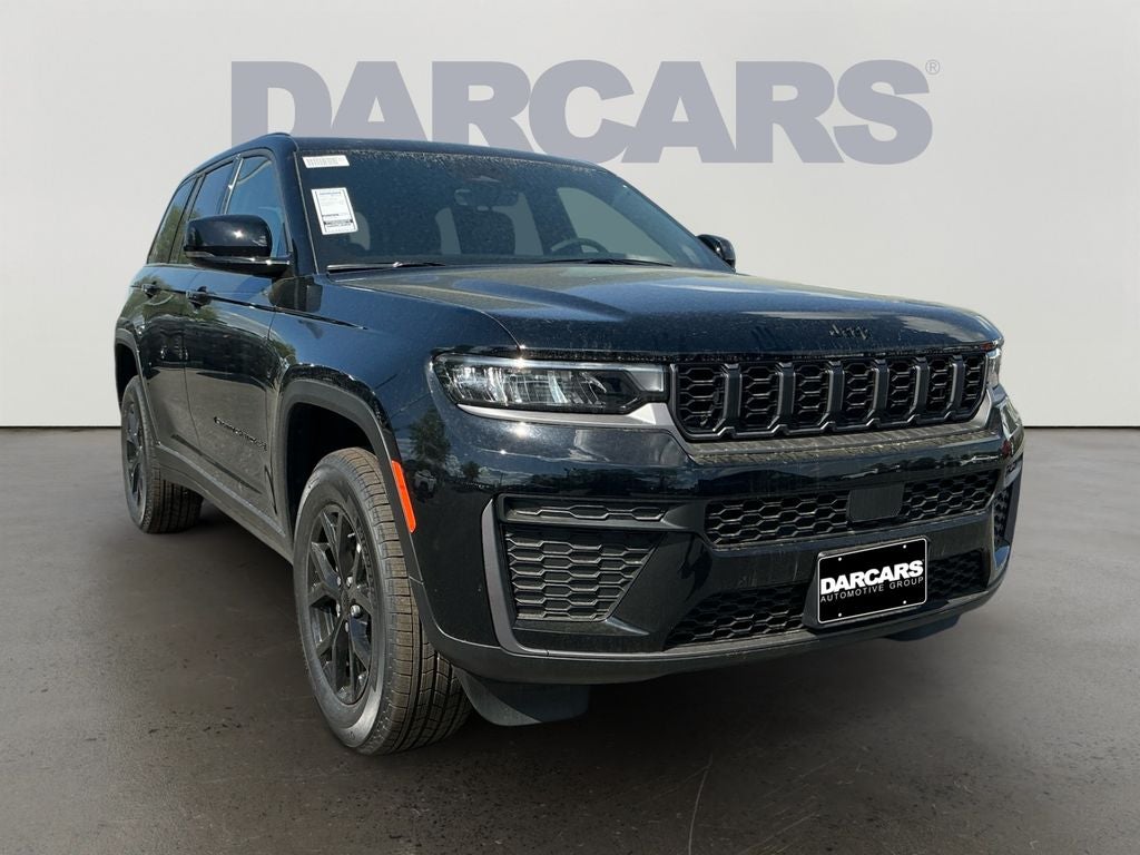 2026 Jeep Grand Cherokee Laredo