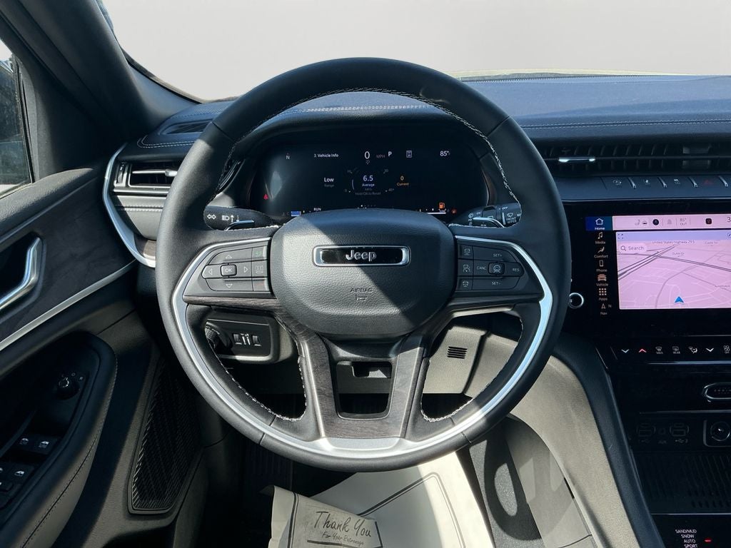 2026 Jeep Grand Cherokee Laredo