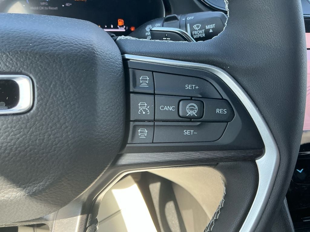 2026 Jeep Grand Cherokee Laredo