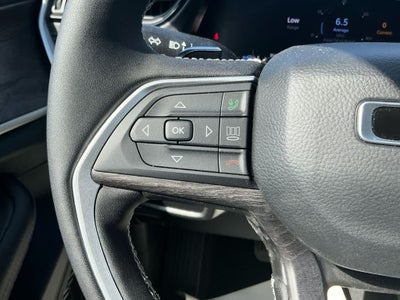 2026 Jeep Grand Cherokee Laredo