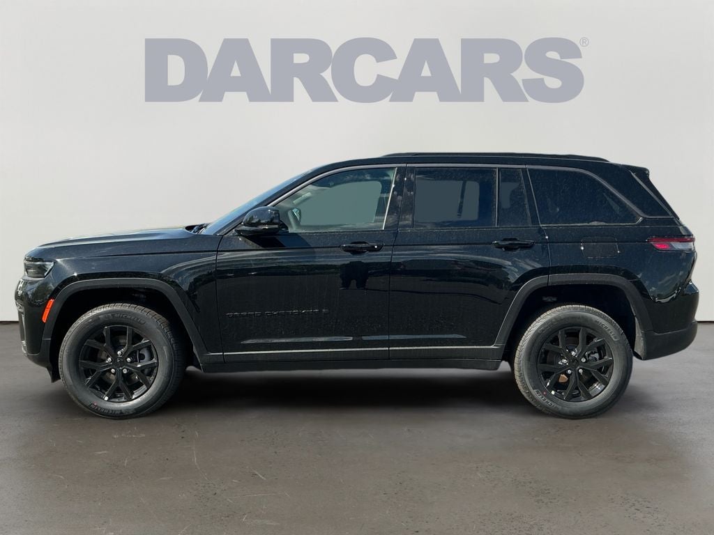 2026 Jeep Grand Cherokee Laredo