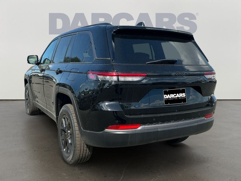 2026 Jeep Grand Cherokee Laredo